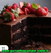 Gaziantep Mois çikolatalı çilekli yaş pasta